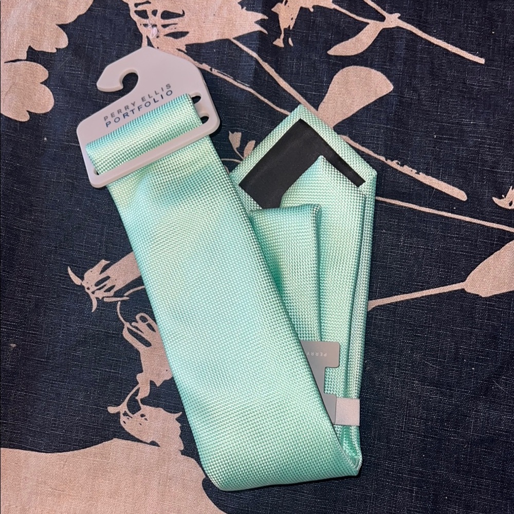 Perry Ellis Teal Portfolio Tie